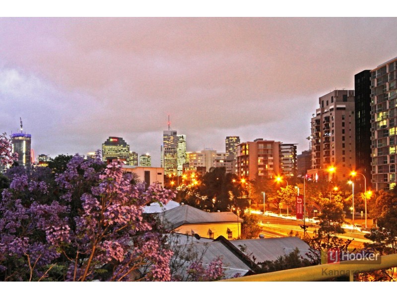 21/239 Shafston Avenue, Kangaroo Point QLD 4169
