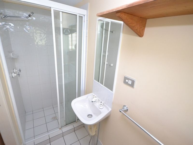 8/27 Princess Street, Kangaroo Point QLD 4169