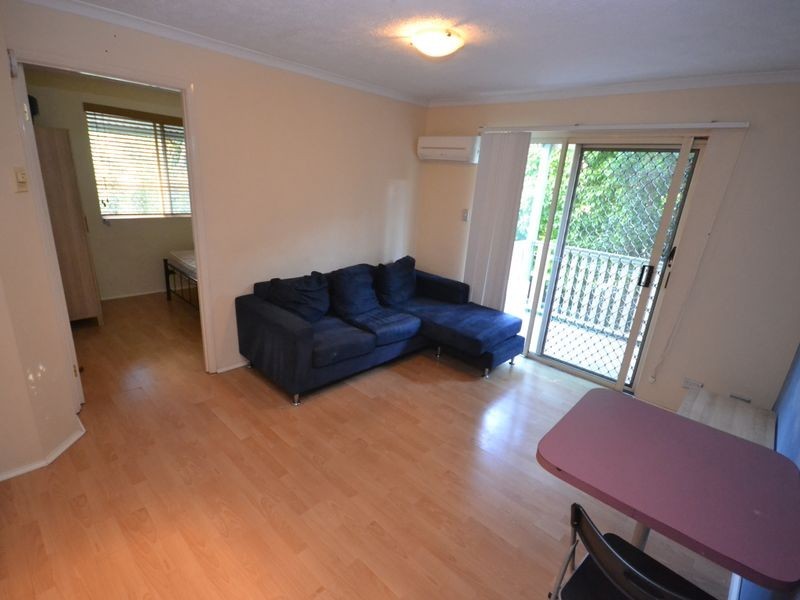 8/27 Princess Street, Kangaroo Point QLD 4169