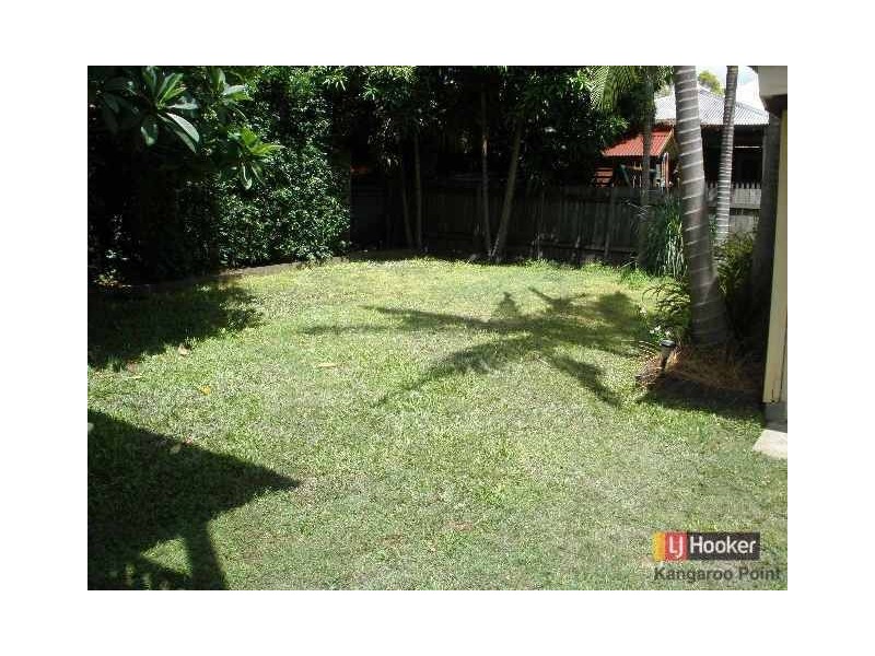 50 Heidelberg Street, East Brisbane QLD 4169