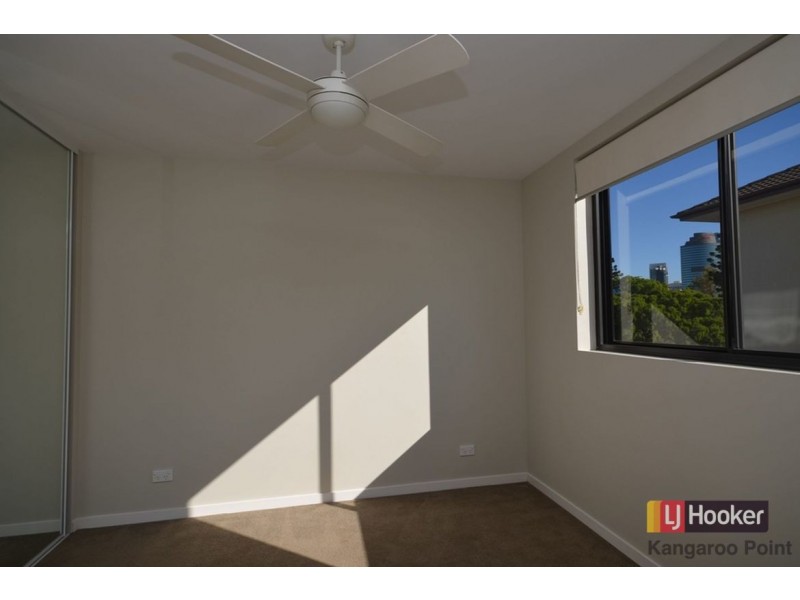 10/450 Main Street, Kangaroo Point QLD 4169
