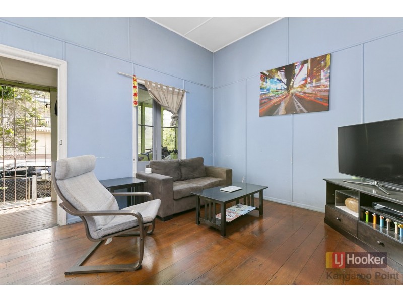 19 Thomas Street, Kangaroo Point QLD 4169