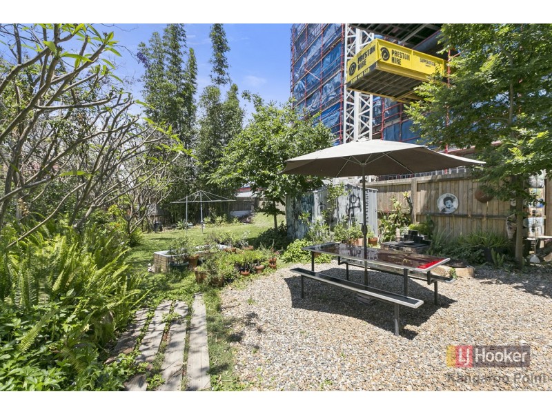 19 Thomas Street, Kangaroo Point QLD 4169