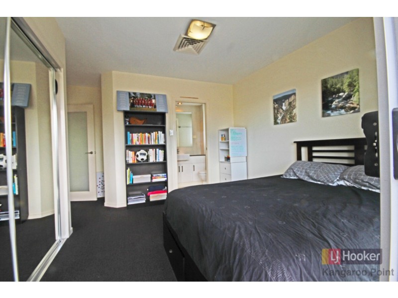 11/215 Wellington Road, East Brisbane QLD 4169