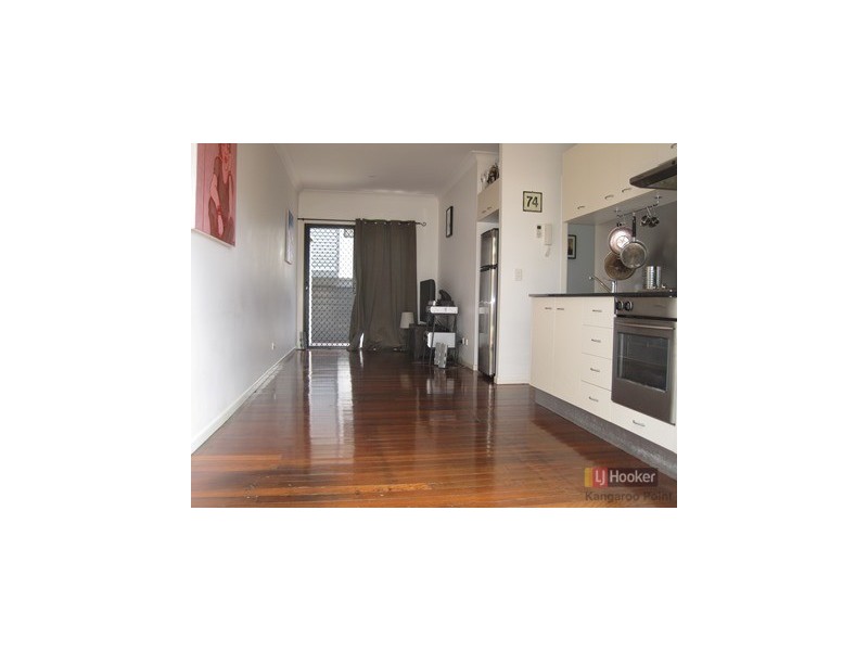 4/74 Rawlins Street, Kangaroo Point QLD 4169