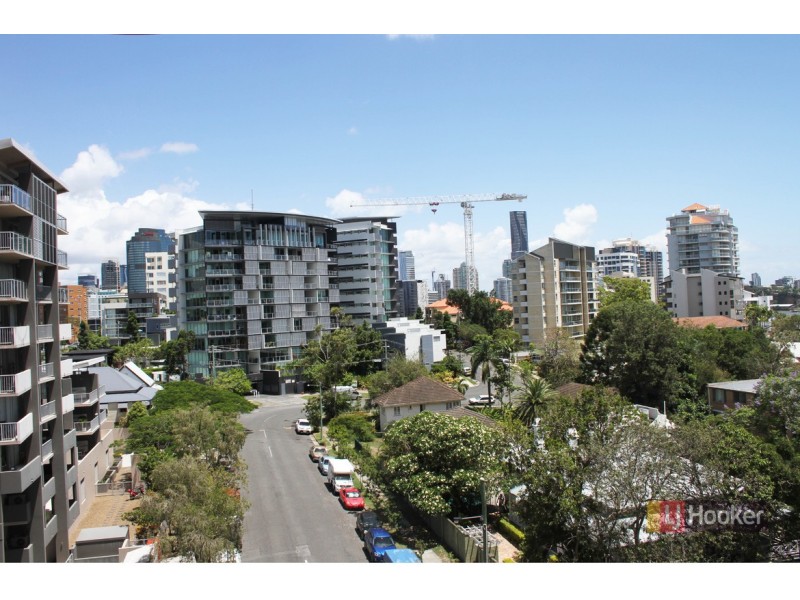 613/188 Shafston Avenue, Kangaroo Point QLD 4169