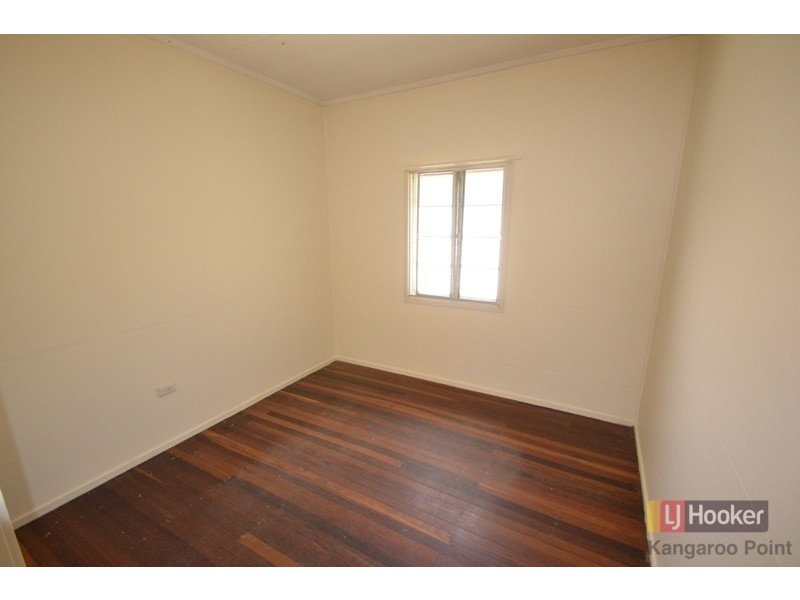 36 Lancelot Street, Tennyson QLD 4105