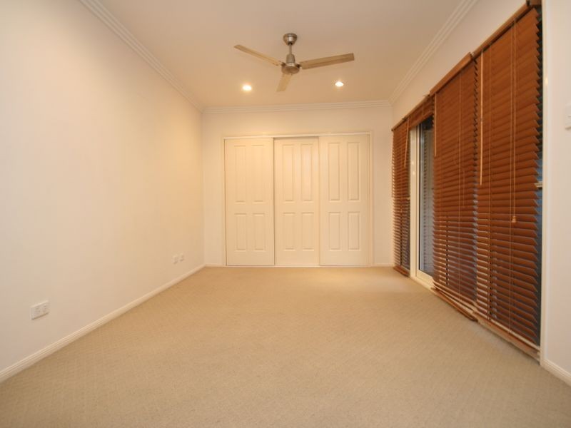 18 Quinton Street, Kangaroo Point QLD 4169