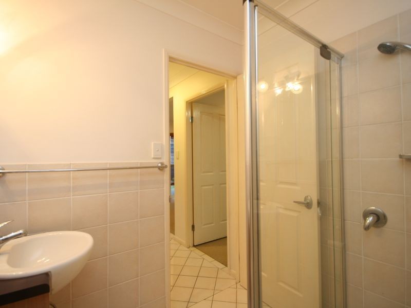 18 Quinton Street, Kangaroo Point QLD 4169