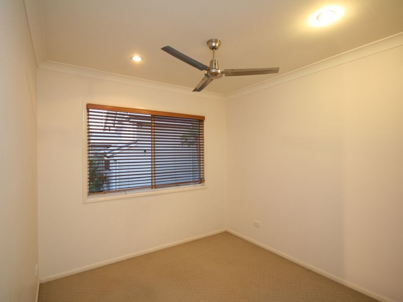 18 Quinton Street, Kangaroo Point QLD 4169