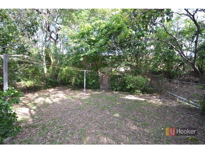 36 Lancelot Street, Tennyson QLD 4105