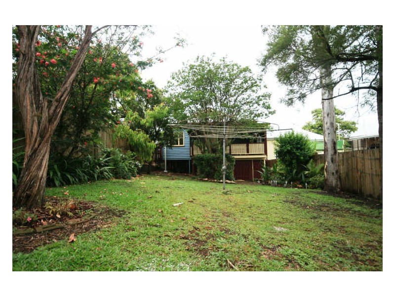 7 Edgar Street, East Brisbane QLD 4169