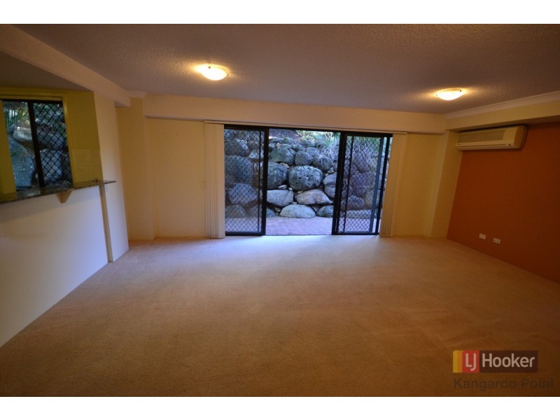 15/16 Norman Crescent, Norman Park QLD 4170