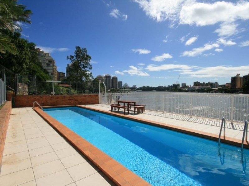 23/64 Thorn Street, Kangaroo Point QLD 4169