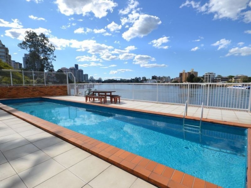23/64 Thorn Street, Kangaroo Point QLD 4169