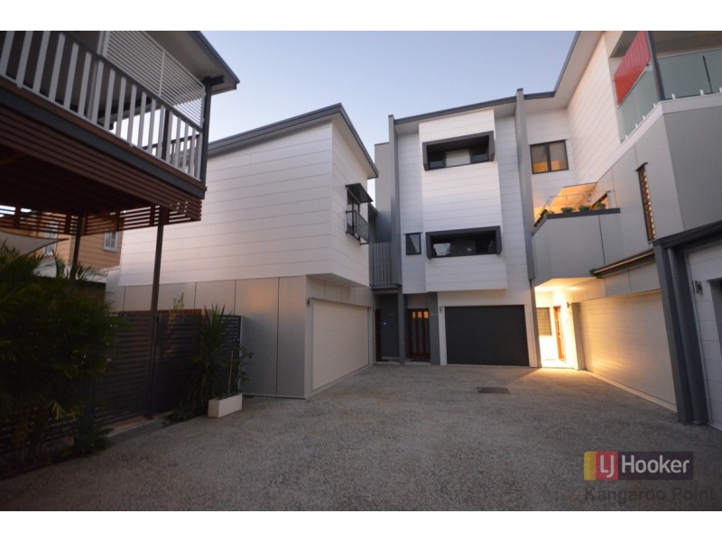 98 Bromley Street, Kangaroo Point QLD 4169
