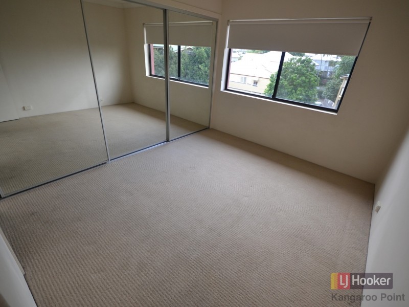 8/15 Eskgrove Street, East Brisbane QLD 4169