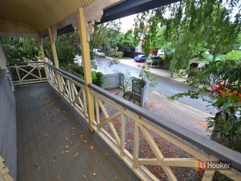 11 Eskgrove Street, East Brisbane QLD 4169