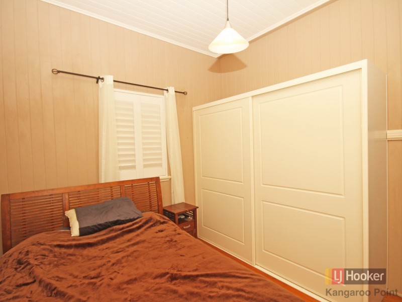 187 Cornwall Street, Greenslopes QLD 4120