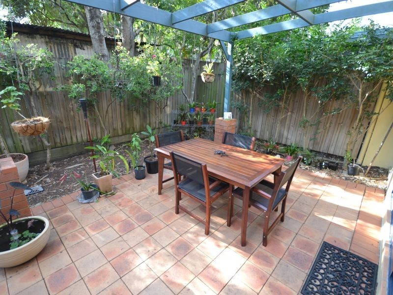 East Brisbane QLD 4169