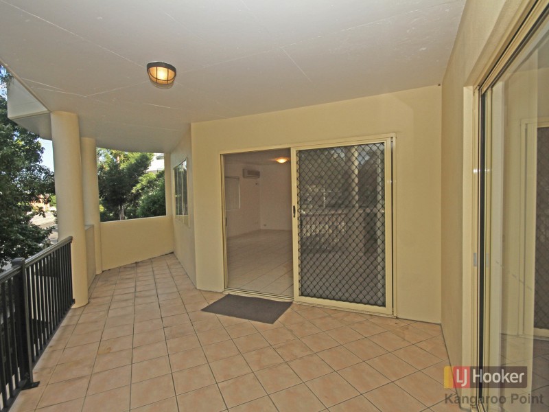 4/15 Rawlins Street, Kangaroo Point QLD 4169