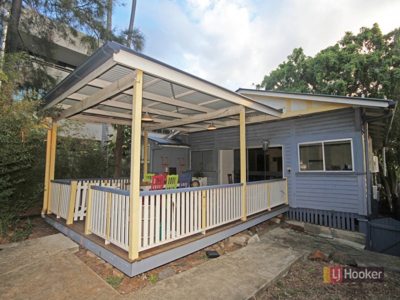 11 Eskgrove Street, East Brisbane QLD 4169