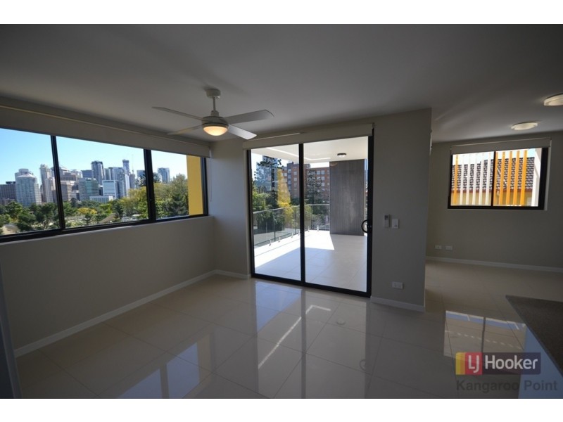 13/450 Main Street, Kangaroo Point QLD 4169