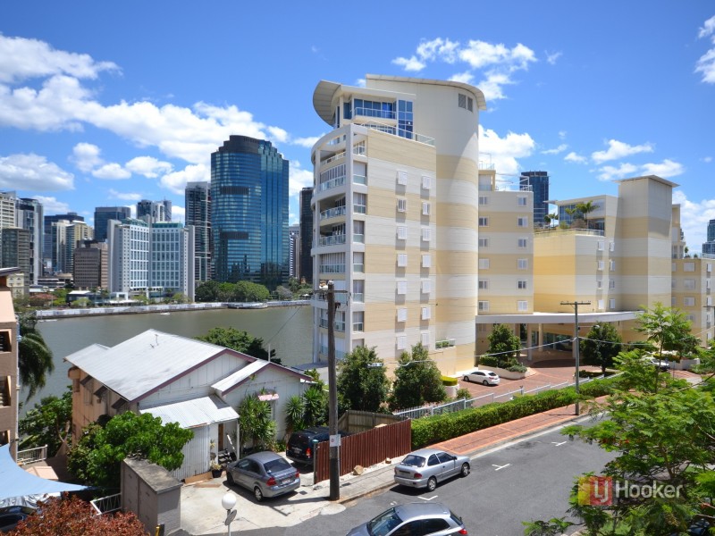 204/355 Main Street, Kangaroo Point QLD 4169