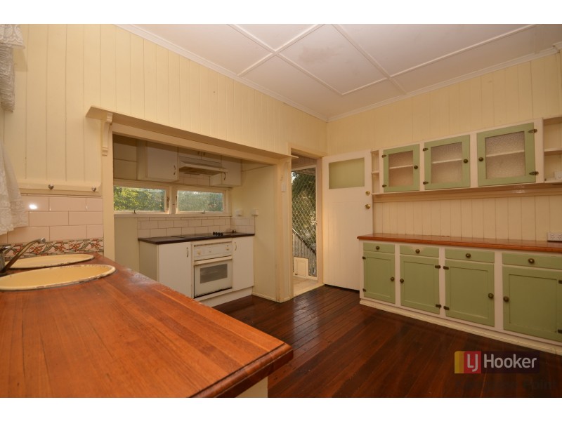 37 Gaffney Street, Carina QLD 4152