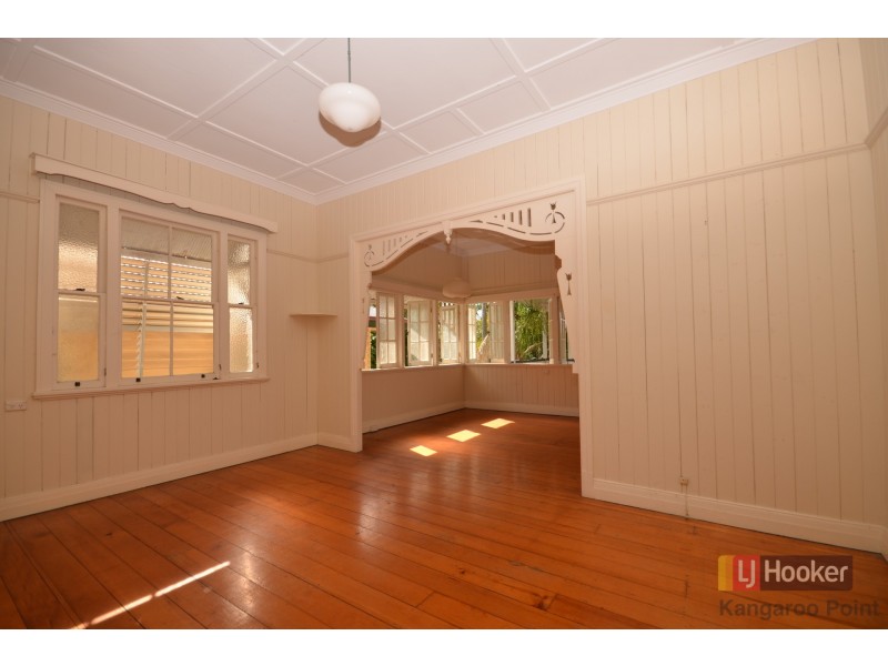 42 Heath Street, East Brisbane QLD 4169