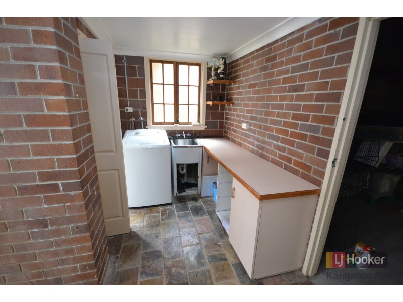 42 Heath Street, East Brisbane QLD 4169