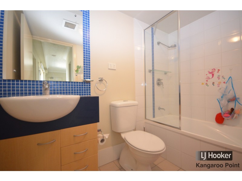 11/19 Thorn Street, Kangaroo Point QLD 4169