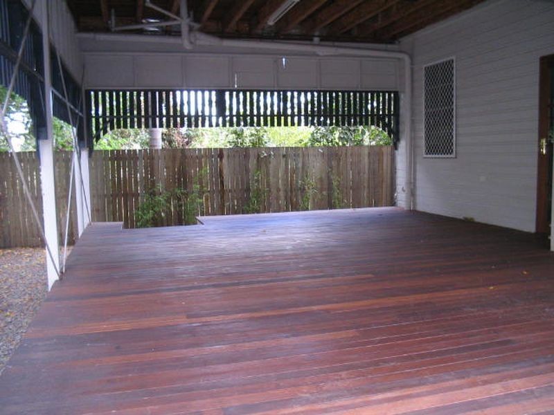 42 Rosina Street, Kangaroo Point QLD 4169