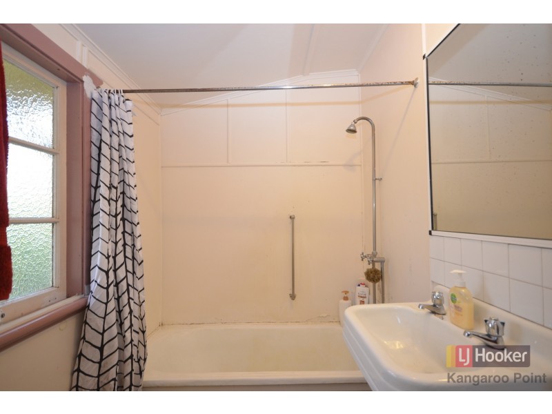 12 Norman Street, East Brisbane QLD 4169