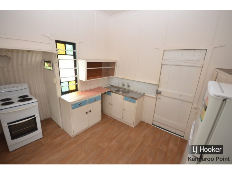 17 Rosina Street, Kangaroo Point QLD 4169