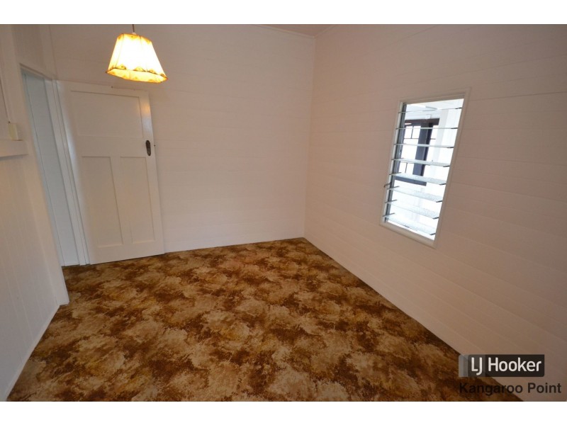 17 Rosina Street, Kangaroo Point QLD 4169