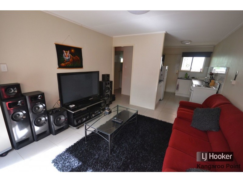 2/24 Princess Street, Kangaroo Point QLD 4169