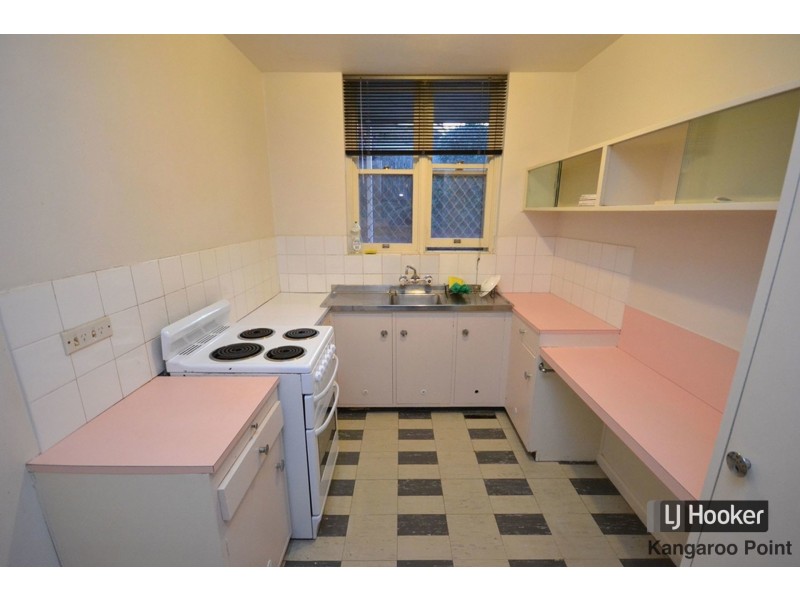 2/64 Thorn Street, Kangaroo Point QLD 4169