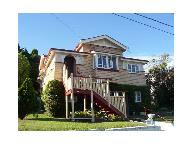 104 Railway Parade, Norman Park QLD 4170