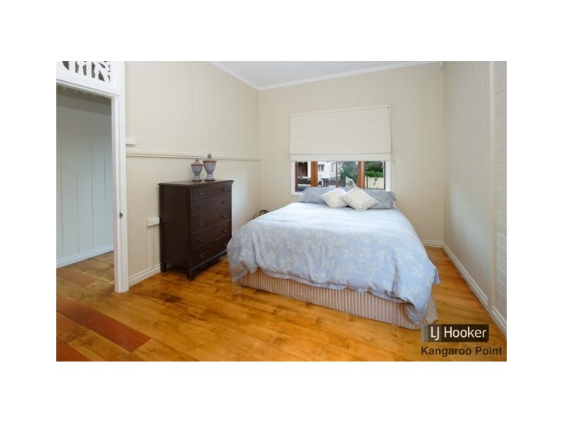 10 Geelong Street, East Brisbane QLD 4169