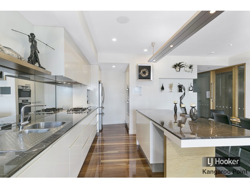 4/33 Ellis Street, Kangaroo Point QLD 4169