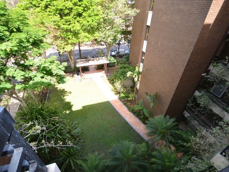 19/237 Wellington Rd, Kangaroo Point QLD 4169