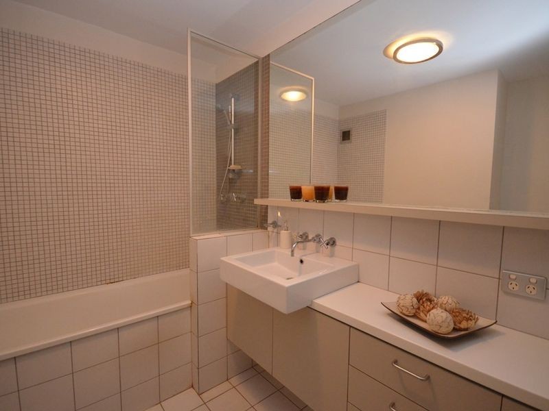 19/237 Wellington Rd, Kangaroo Point QLD 4169