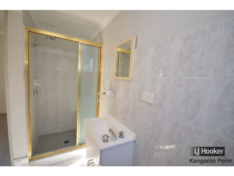 2/41 Cleveland Street, Greenslopes QLD 4120