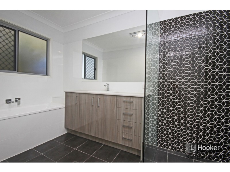 54 Kingfisher Lane, East Brisbane QLD 4169