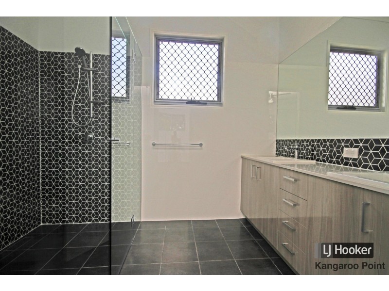 54 Kingfisher Lane, East Brisbane QLD 4169