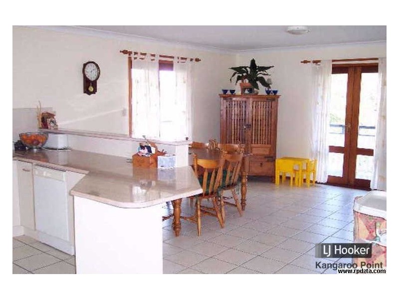 40 Roseglen Street, Greenslopes QLD 4120