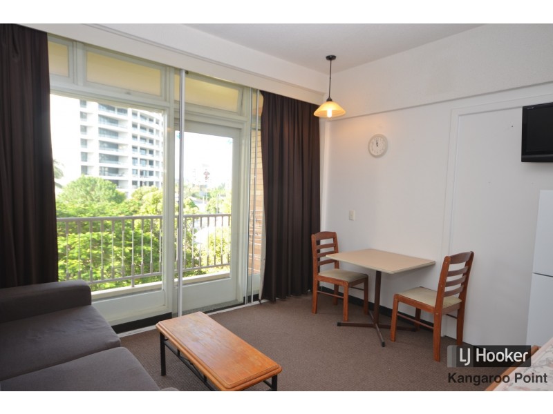 204/355 Main Street, Kangaroo Point QLD 4169