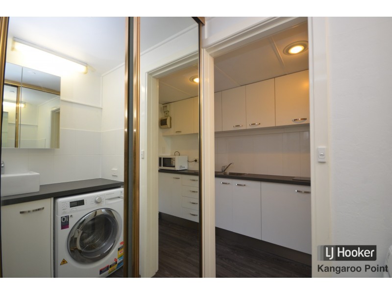 204/355 Main Street, Kangaroo Point QLD 4169