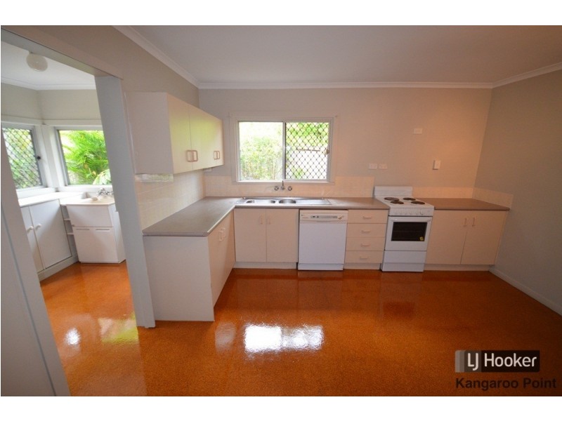14 Brooks Street, Camp Hill QLD 4152